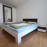 Vendégház Jt